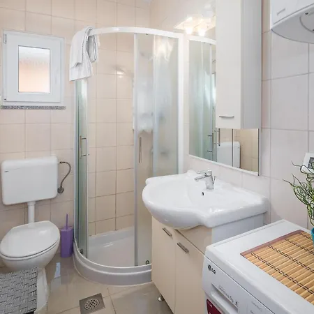 Amazing In With Kitchen *