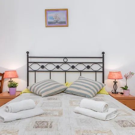 Amazing In With Kitchen Holiday home Rovinj
