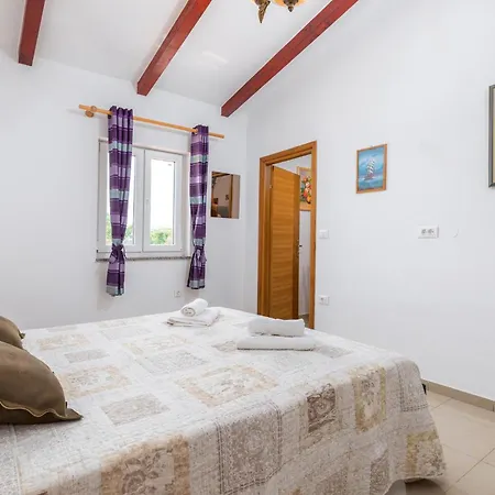 Holiday home Amazing In With Kitchen Rovinj
