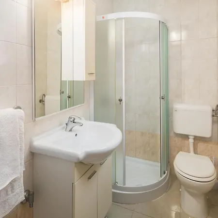 Holiday home Amazing In With Kitchen Rovinj